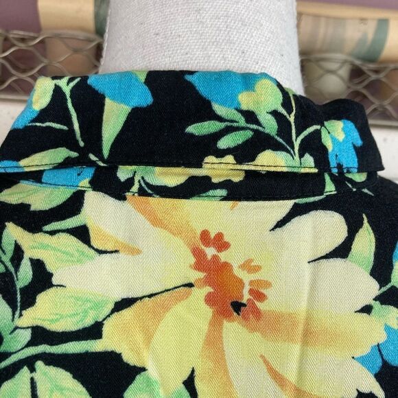 Maxi dress tropical floral print collared button down w/ extra button🌹 - Picture 5 of 7